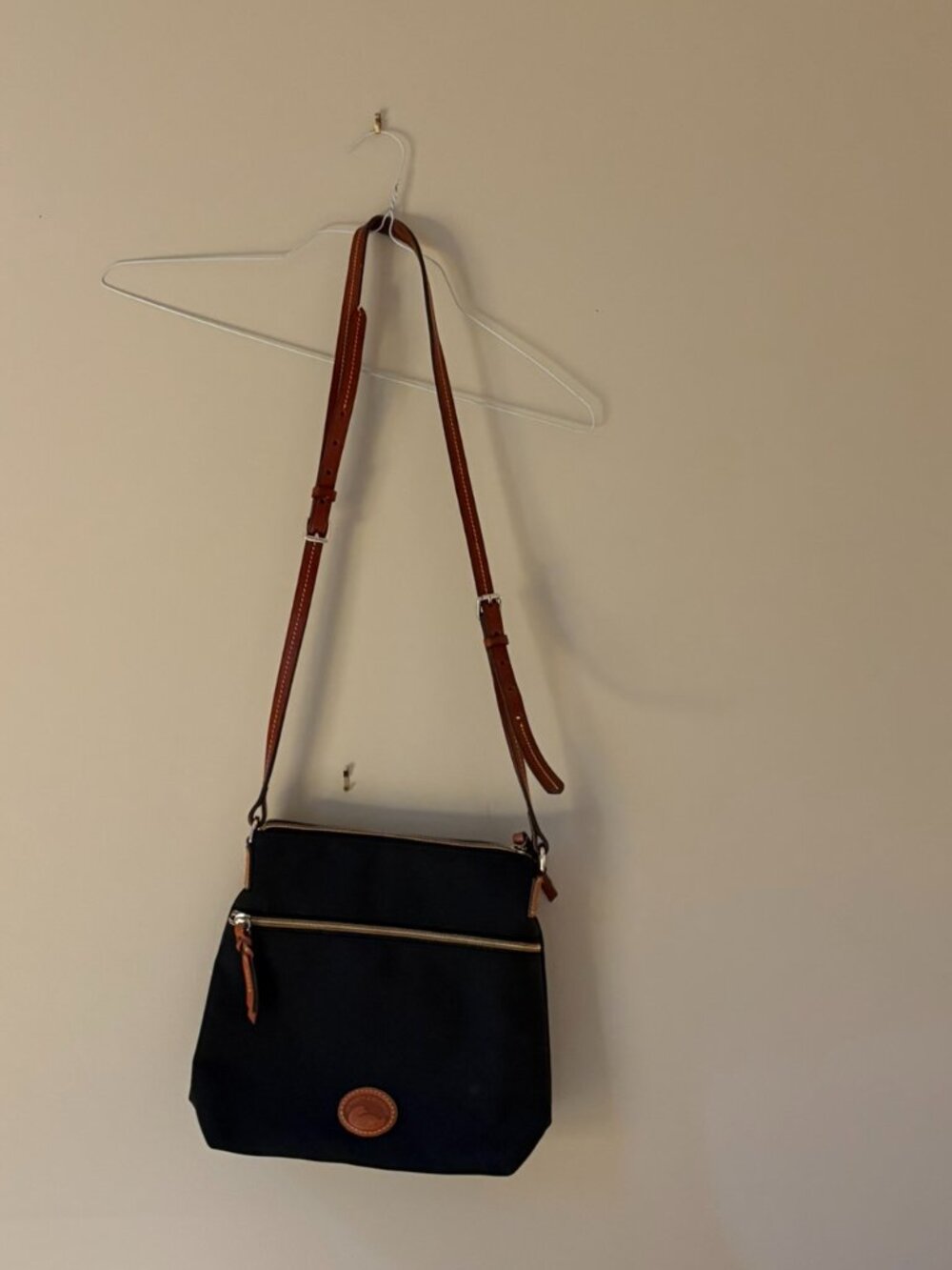 Dooney and Bourke Cross Body Purse Black
